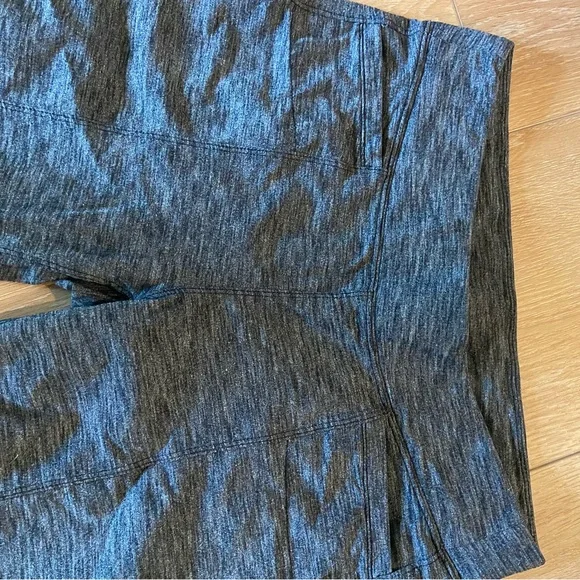 Athleta Gray Straight leg Leggings - Picture 2 of 6